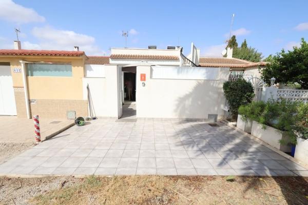 Chalet adosado en Urbanización Torreta II, La Siesta - El Salado - Torreta, Torrevieja photo 4