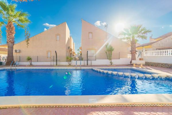 Casa o chalet independiente en Garcia Rubira, 1, Centro de la Ciudad Quesada, Rojales photo 1