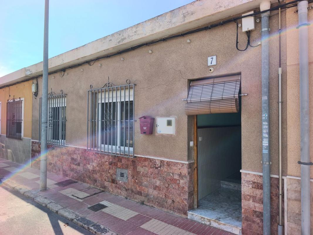Properties for sale and rent in Spain photo 2