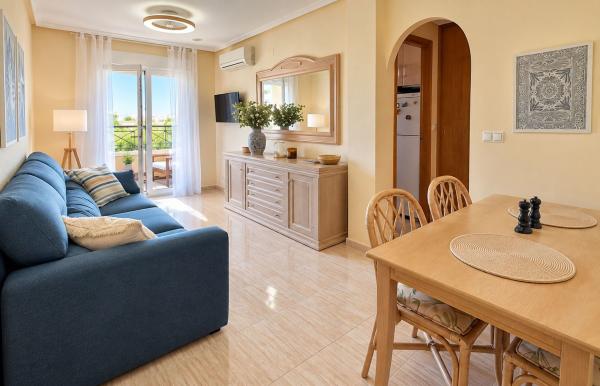 Продажа квартиры на Piso en Capitan Garcia Gea, 18, Playa del Cura, Torrevieja, Торревьеха
thumbnail 2