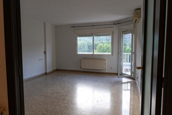 Квартира на продажу на  Piso en Calle Mestre José Ribera Montes, 35, Barri Santa Rosa, Alcoy / Alcoi, Алкой photo 2