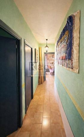 Venta de piso en Piso en Calle Villa de Chiva, Virgen del Remedio - Parque lo Morant, Alicante / Alacant, Alicante / Alacant
thumbnail 2