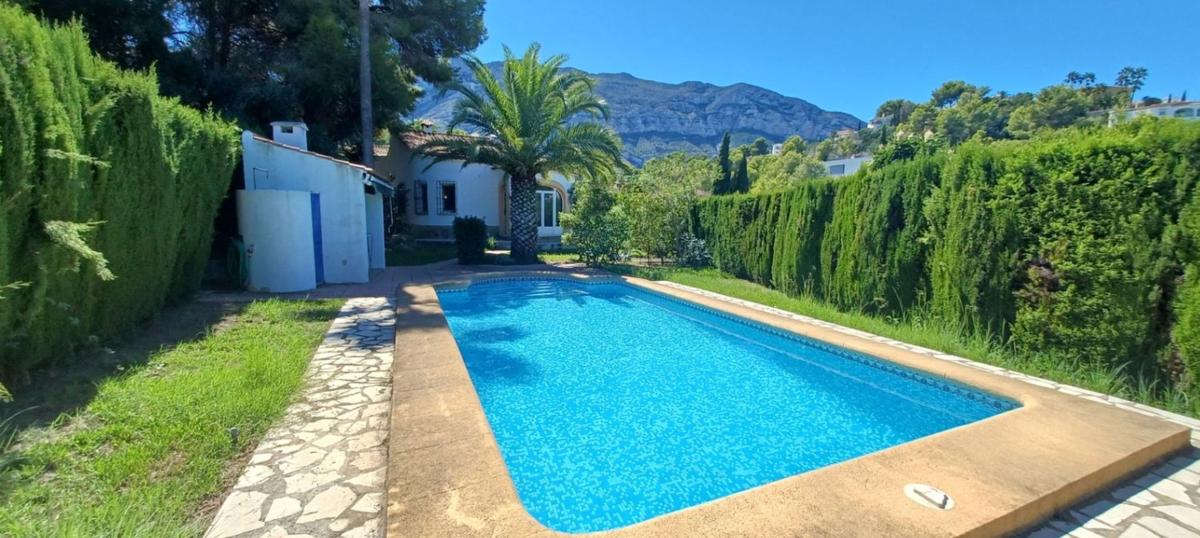Sale of independent chalet in Casa o chalet en El Montgó, Denia, Denia
photo 1