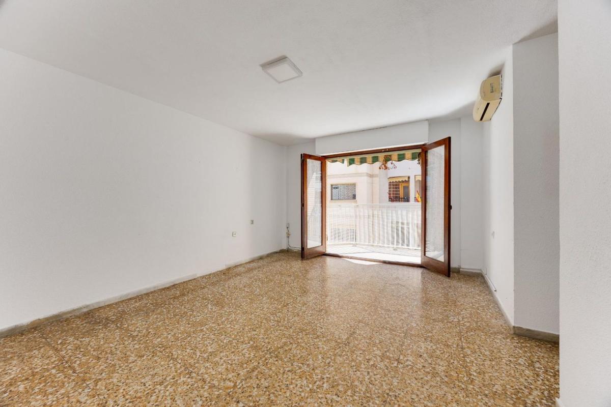 Venta de piso en Piso en El Acequión, Torrevieja, Torrevieja
photo 3