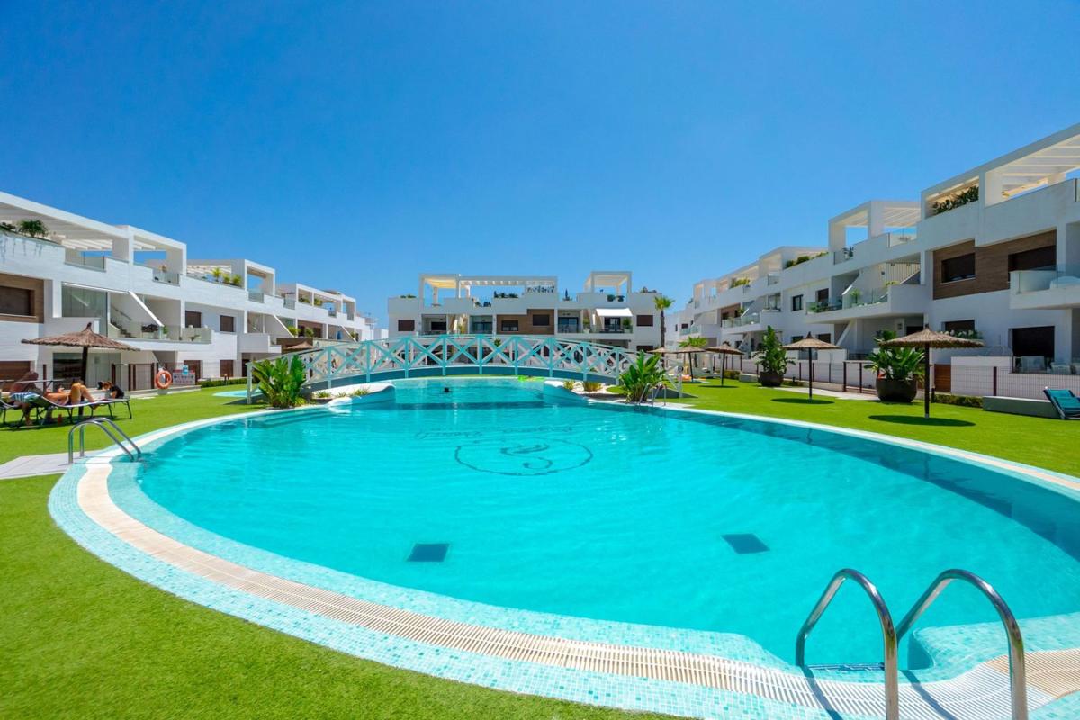 Продажа пентхауса на Ático en Calle Benissa s/n, Playa Flamenca, Orihuela, Ориуэла photo 2