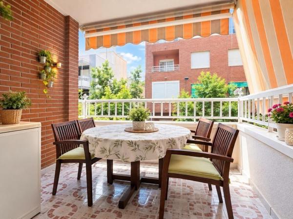 Продажа квартиры на Piso en Calle Ramón Gallud, 200, Playa del Cura, Torrevieja, Торревьеха
photo 1