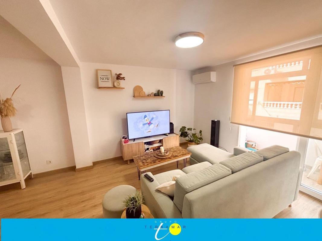 Продажа квартиры на Piso en Calle Maestro Quino, Playa de los Náufragos, Torrevieja, Торревьеха
photo 3