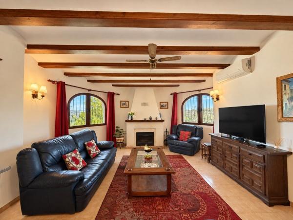 Частный шале на продаже в  Casa o chalet en Orba, Орба photo 4