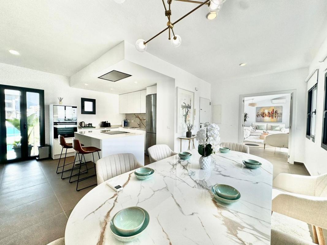 Продажа пентхауса на Ático en Puerto Banús, Marbella, Марбелла photo 3