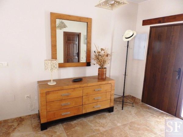 Chalet adosado en Salares photo 1