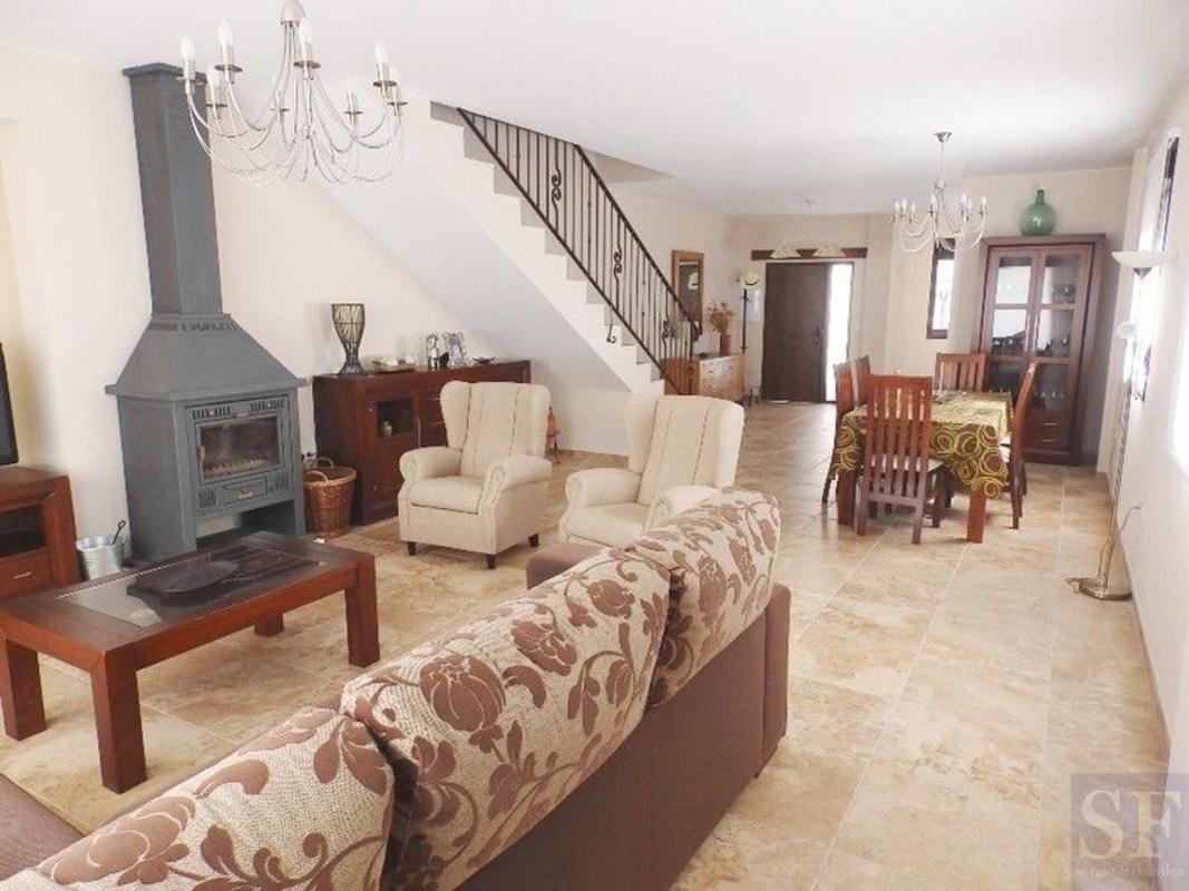 Properties for sale and rent in Spain photo 2