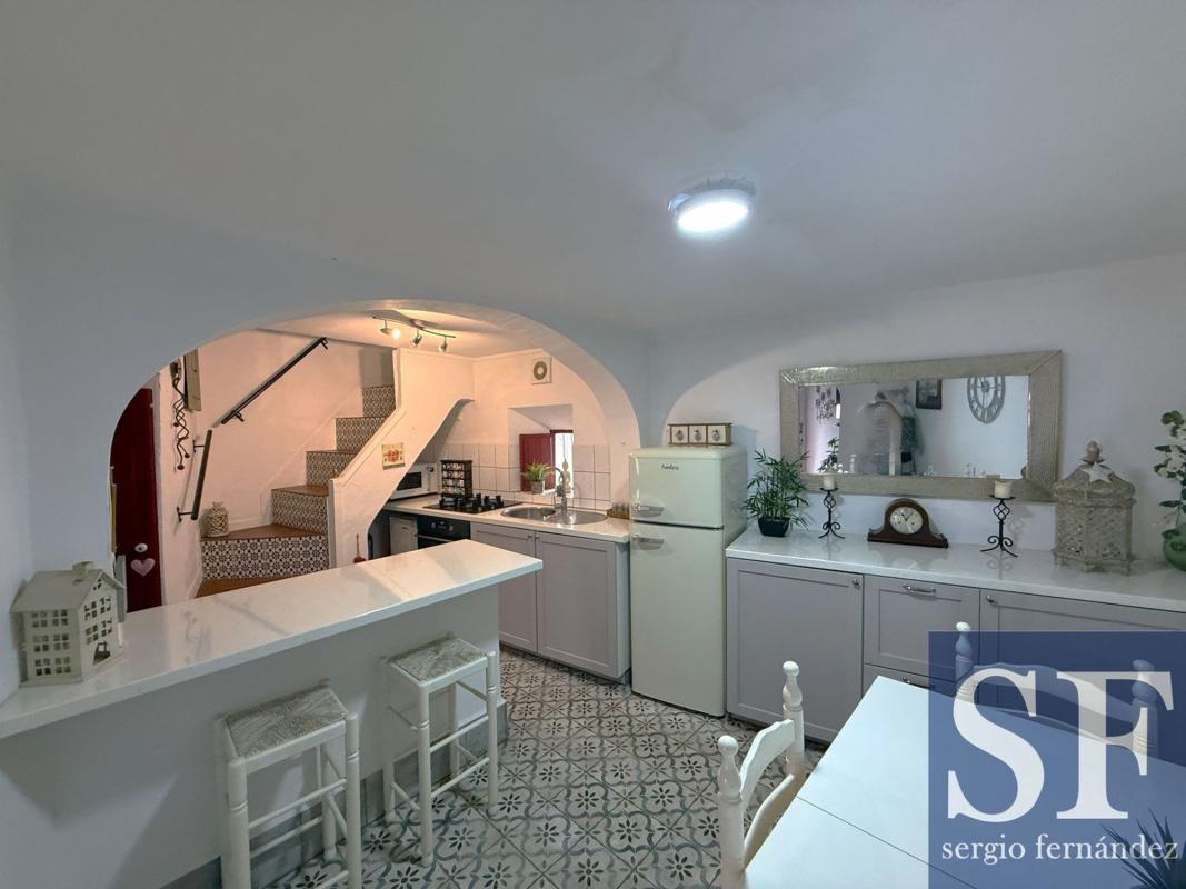 Properties for sale and rent in Spain photo 3