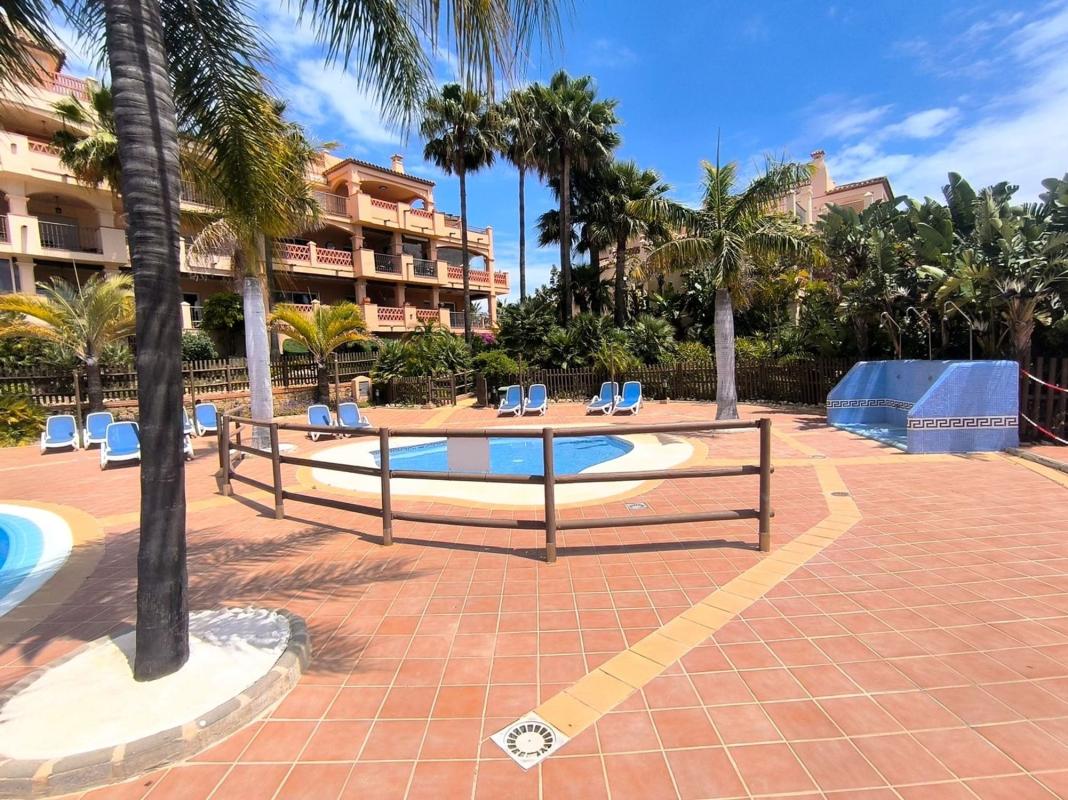 Venta de piso en Piso en Calle Chalupa, Nueva Torrequebrada, Benalmádena, Benalmádena
photo 2