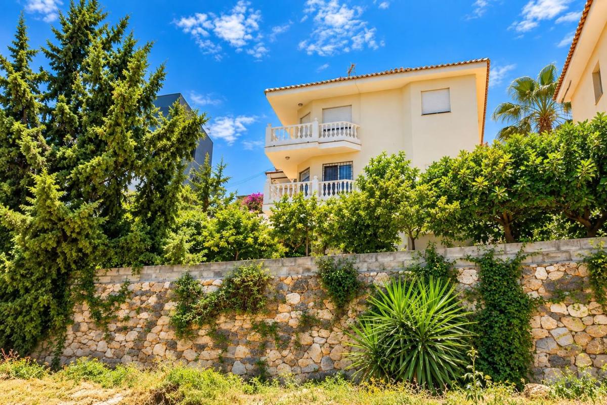 Propiedades en venta y alquiler en España photo 2