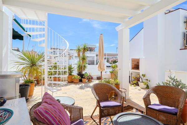 Chalet adosado en Calle Nueva, Centro, Nerja photo 1