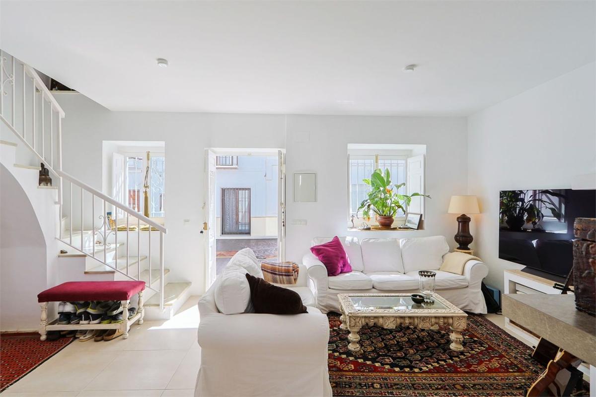 Properties for sale and rent in Spain photo 3