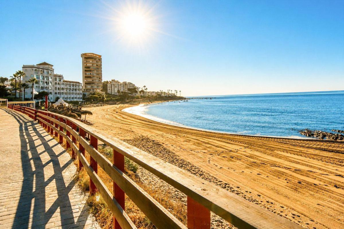Penthouse sale in Ático en Urbanizacion Aguamarina, Riviera del Sol, Mijas, Mijas photo 2