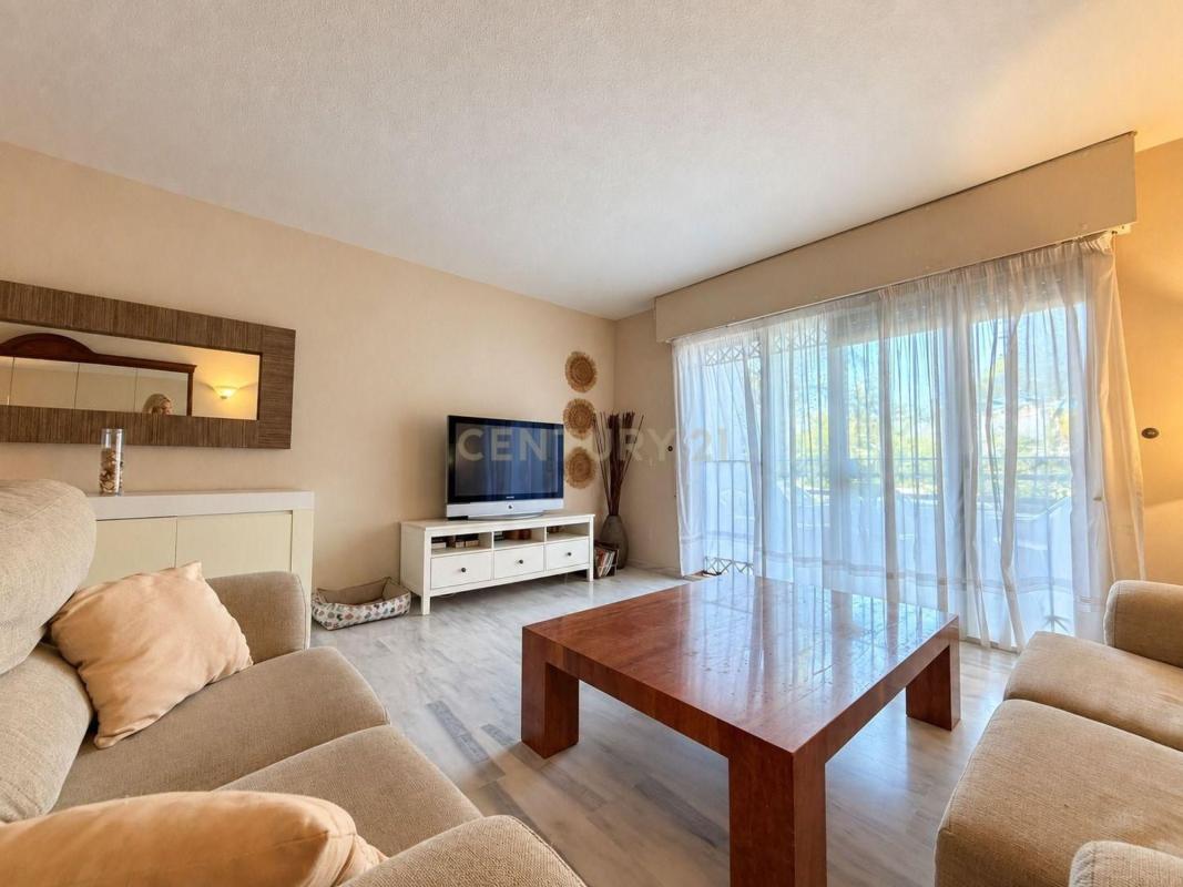 Продажа квартиры на Piso en Calle de la Luna, 5, Villacana - Costalita - Saladillo, Estepona, Эстепона
photo 4