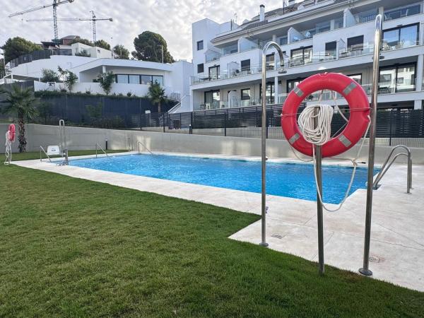 Продажа квартиры на Piso en Calle Pensamiento, 8, Torreblanca del Sol, Fuengirola, Фуэнхирола
photo 1