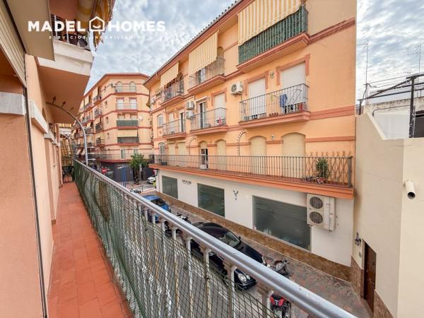 Venta de piso en Piso en Calle Almáchar, Centro Ciudad, Fuengirola, Fuengirola
photo 1
