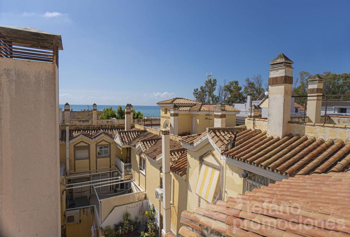 Venta de piso en Piso en Avenida Juan Sebastián Elcano, Pedregalejo - Morlaco, Málaga, Málaga
photo 1