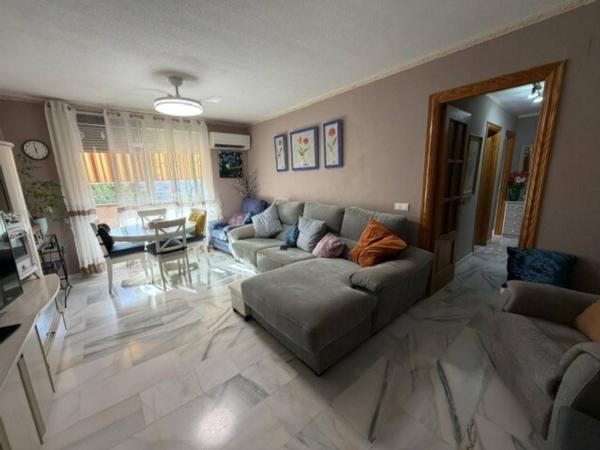 Продажа квартиры на Piso en Calle Francisco de Quevedo, Sierra de Estepona-Avda de Andalucia, Estepona, Эстепона
thumbnail 2