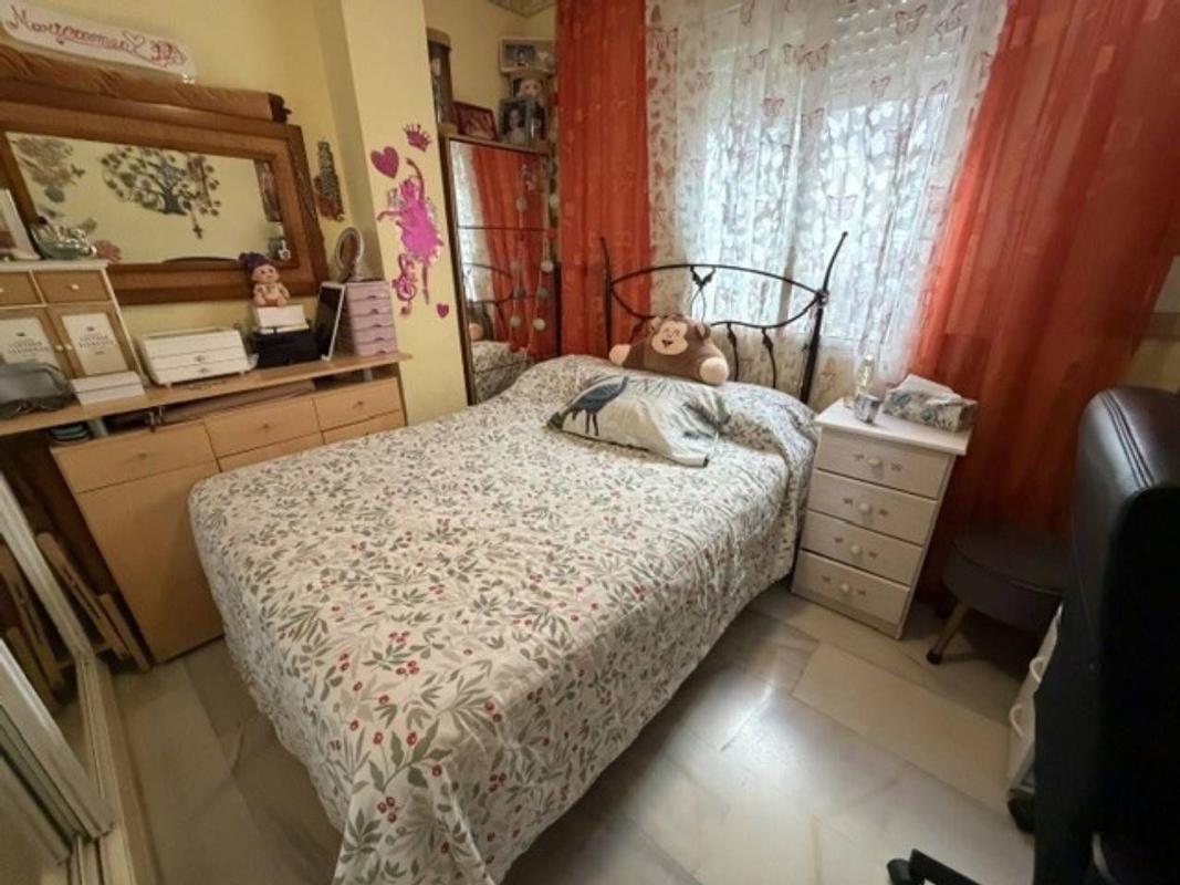 Venta de piso en Piso en Calle Francisco de Quevedo, Sierra de Estepona-Avda de Andalucia, Estepona, Estepona
photo 5