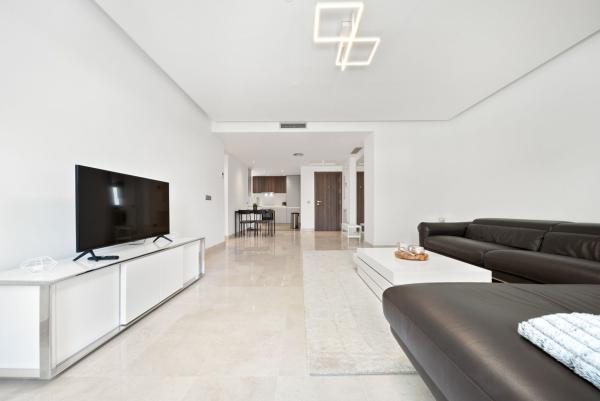 Продажа квартиры на Piso en Calle Juan Antonio de Torquemada, 7, Linda Vista-Nueva Alcántara-Cortijo Blanco, Marbella, Марбелла
thumbnail 2