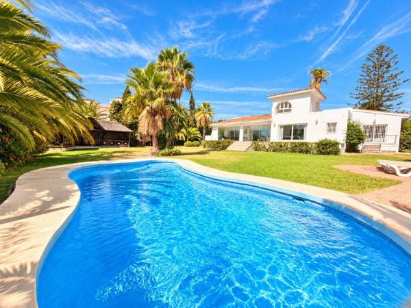 Casa o chalet independiente en Paraiso-Barronal, Estepona photo 1