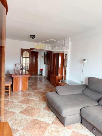 Продажа квартиры на Piso en Calle Corregidor Nicolás Isidro, Portada Alta-La Barriguilla, Málaga, Малага
thumbnail 2