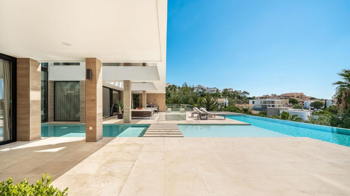 Properties for sale and rent in Spain photo 5