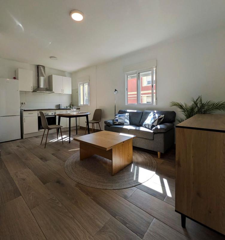 Продажа квартиры на Piso en Calle Carceleras, Cruz del Humilladero - Los Tilos, Málaga, Малага
photo 2
