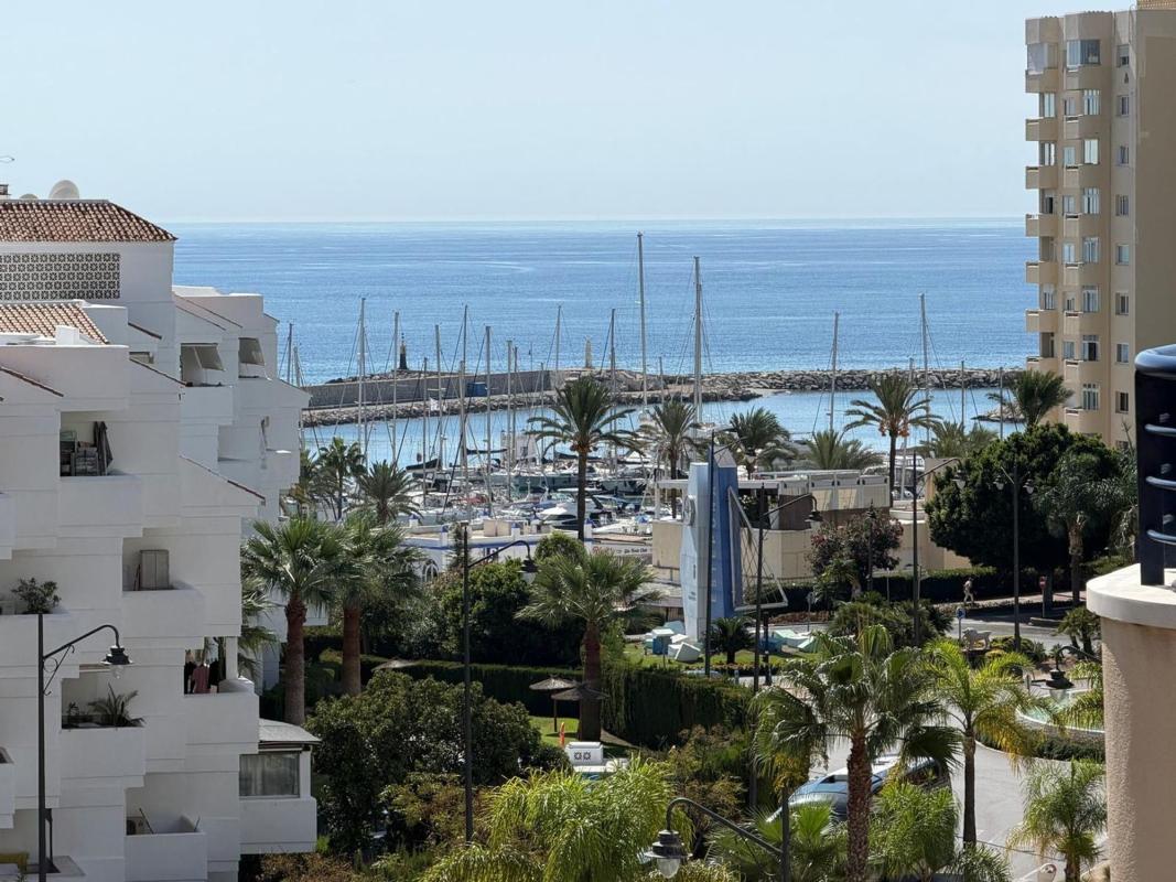 Sprzedaż mieszkania w Piso en Puerta del Mar, Puerto de Estepona, Estepona, Estepona
photo 1