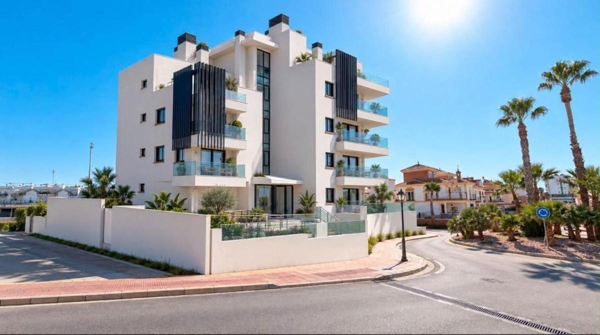 Venta de piso en Piso en Urbanización Santa Rosa, Urbanización Santa Rosa, Torrox, Torrox
photo 1