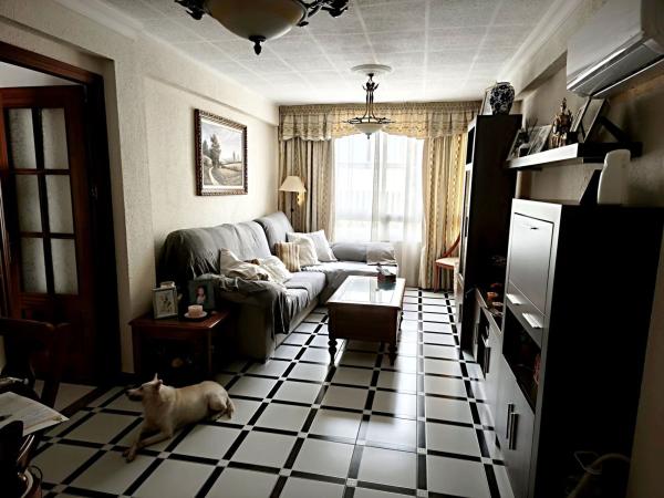 Продажа квартиры на Piso en Sanson Carrasco, Cortijo Bazán - Los Casinis - Los Cipreses, Málaga, Малага
thumbnail 2