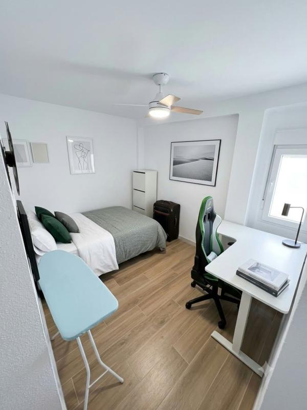 Продажа квартиры на Piso en Camino de Suárez, Victoria Eugenia, Málaga, Малага
photo 4