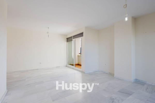 Продажа квартиры на Piso en Avenida Palmeras de Baviera, Caleta de Velez, Vélez-Malaga, Велес-Малага
thumbnail 3