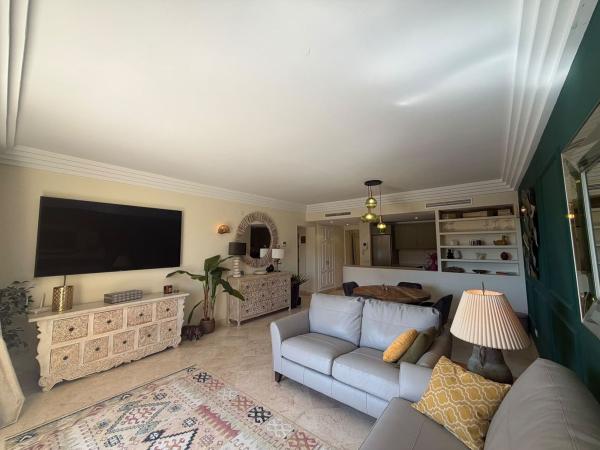 Продажа квартиры на Piso en Urbanizacion Majestic Hills, 10, Casares Golf - Casares del Sol, Casares, Касарес
photo 1