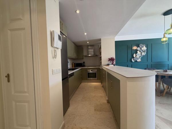 Продажа квартиры на Piso en Urbanizacion Majestic Hills, 10, Casares Golf - Casares del Sol, Casares, Касарес
thumbnail 3