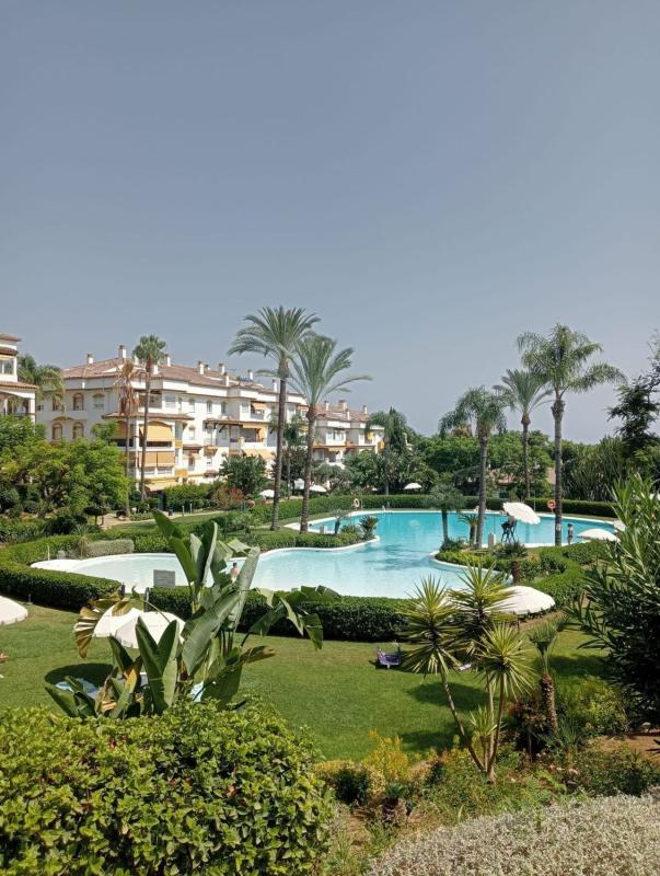 Venta de piso en Piso en Bulevar Ashmawi, La Carolina-Guadalpín, Marbella, Marbella
photo 1