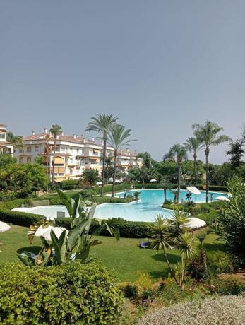 Продажа квартиры на Piso en Bulevar Ashmawi, La Carolina-Guadalpín, Marbella, Марбелла
 photo 1