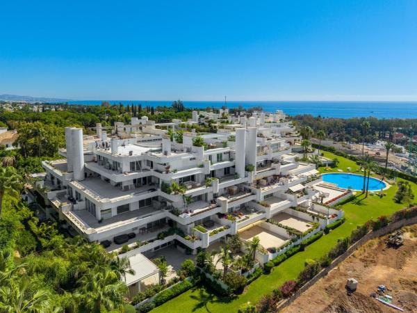 Продажа квартиры на Piso en Lomas de Marbella Club, Marbella, Марбелла
photo 1