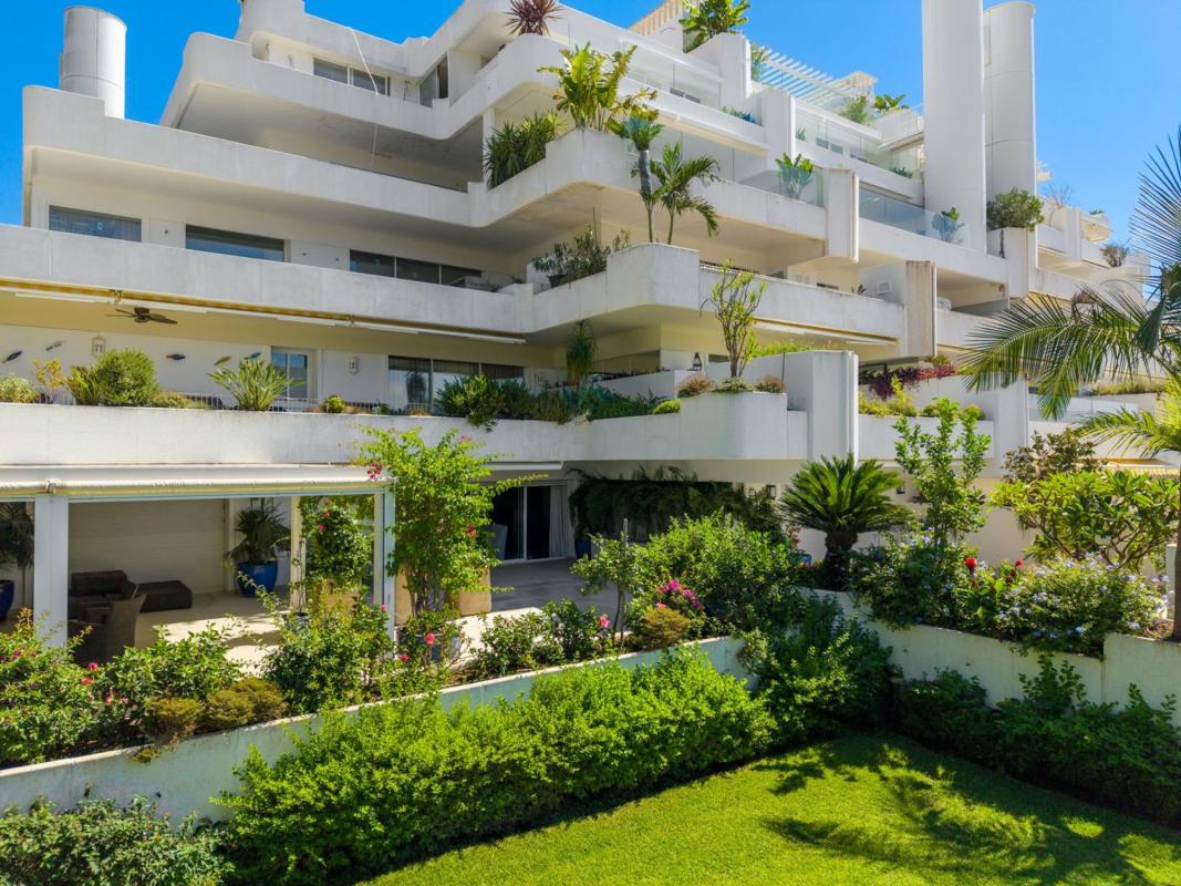 Venta de piso en Piso en Lomas de Marbella Club, Marbella, Marbella
photo 4
