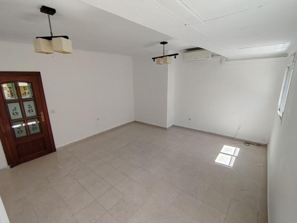 Продажа квартиры на Piso en Calle Huerto de los Claveles, El Molinillo - Capuchinos, Málaga, Малага
 photo 4