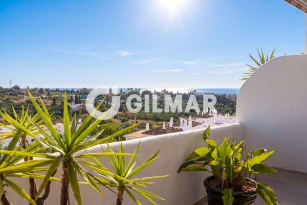 Продажа квартиры на Piso en Calle Benadalid, La Concha-Resina Golf, Estepona, Эстепона
 photo 1