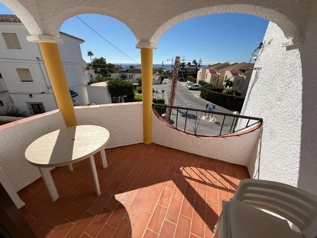 Продажа квартиры на Piso en Calaburra - Chaparral, Mijas, Михас
photo 1