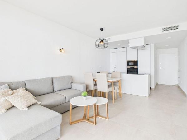 Продажа квартиры на Piso en Calle Sierra de Cazorla, Las Gaviotas, Fuengirola, Фуэнхирола
 photo 3