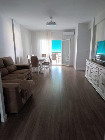Venta de piso en Piso en Avenida Ramón y Cajal, Fuengirola, 2, Zona Puerto Deportivo, Fuengirola, Fuengirola
photo 1