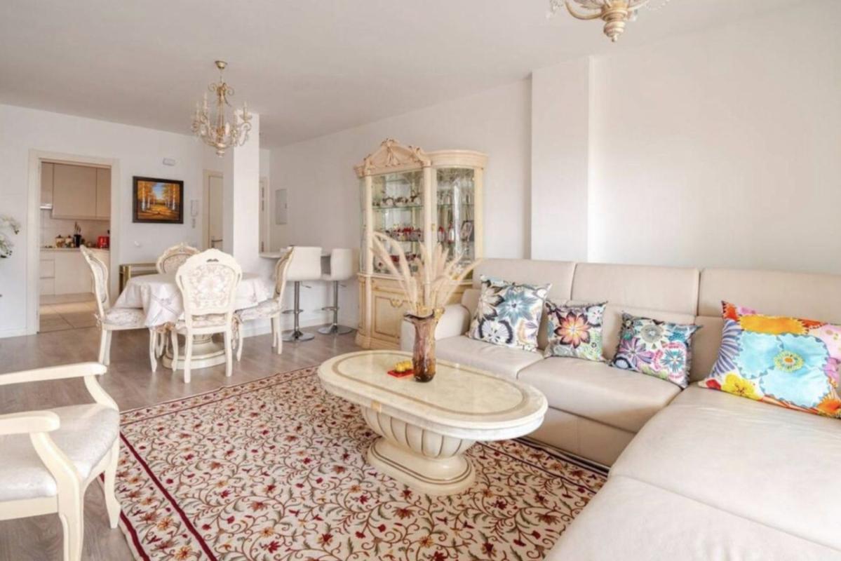 Продажа квартиры на Piso en Rodeo Alto-Guadaiza-La Campana, Marbella, Марбелла
photo 5
