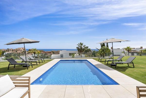 Casa o chalet independiente en Avenida de la Alquería, 25, La Alquería, Benahavís thumbnail 2